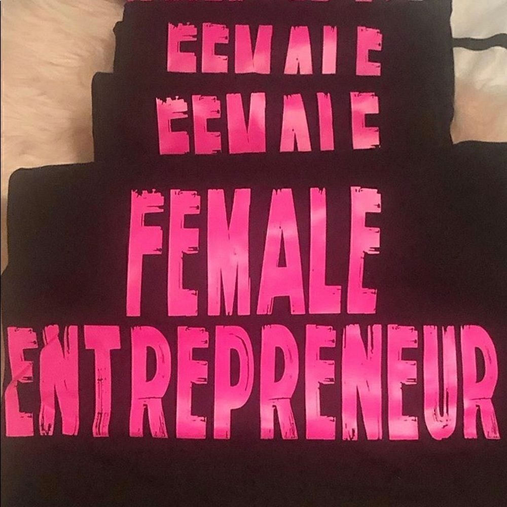 NEW Women’s “Female Entrepreneur” Tee Black/Pink